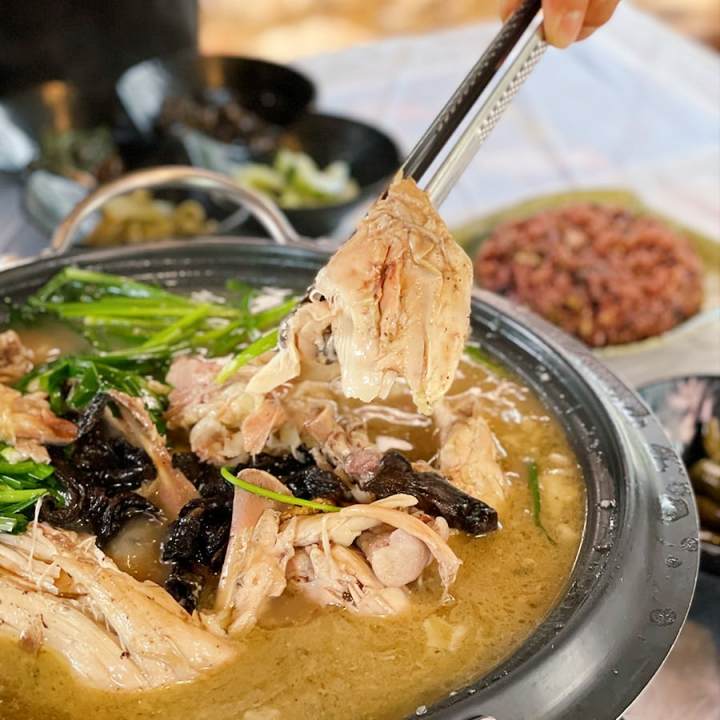 트렌드스페셜 무주 가마솥 토종닭 능이백숙 맛집