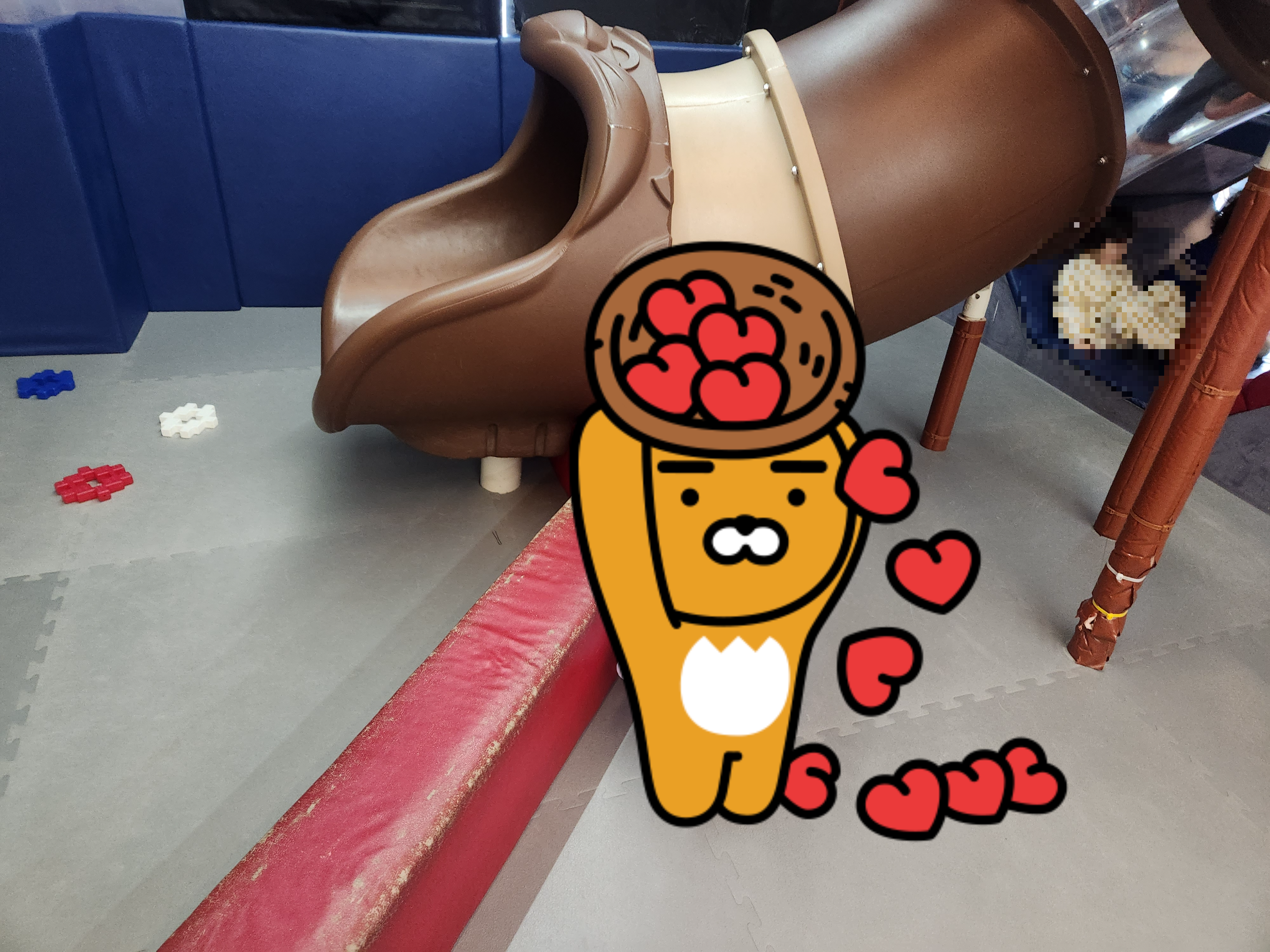 명지 일삼육 고기집 놀이방 내부