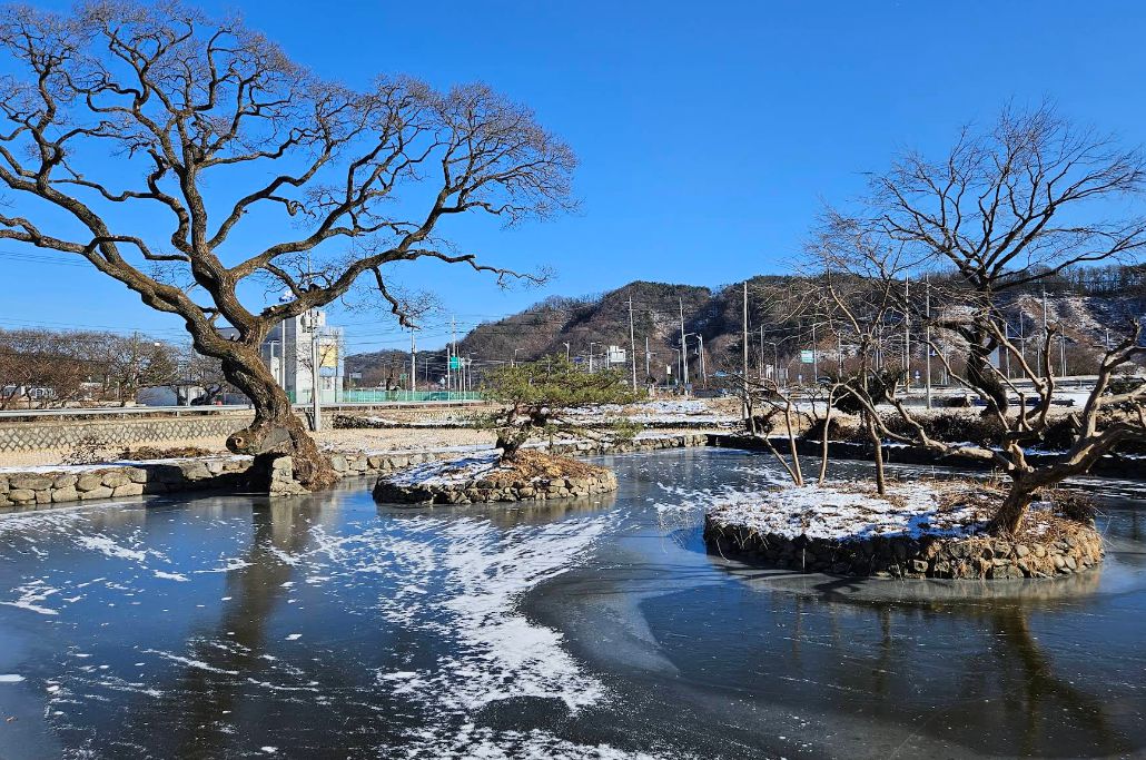 방초정