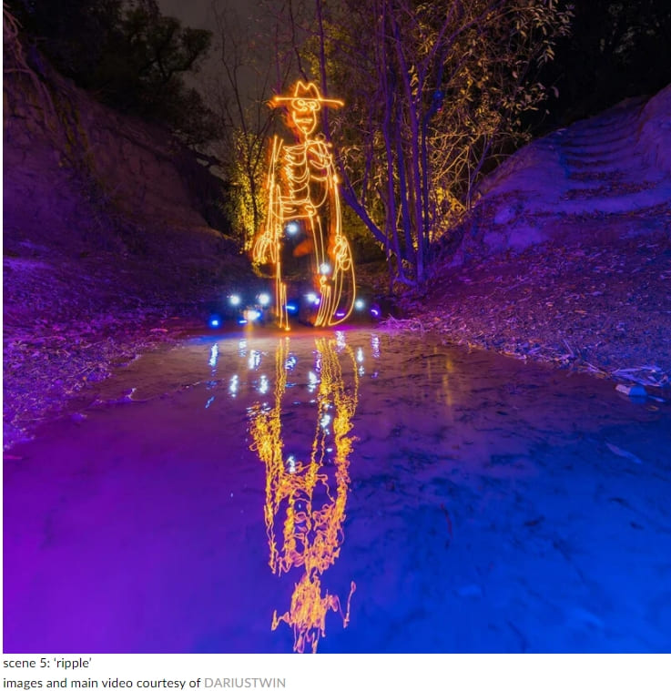 카우보이 모자를 쓴 해골이 밤에 마법의 문으로 캘리포니아를 돌아다닌다 VIDEO:Mesmerizing stop motion western is made from over 600 light paintings