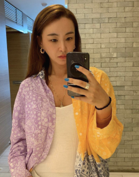 배윤정 셀카2