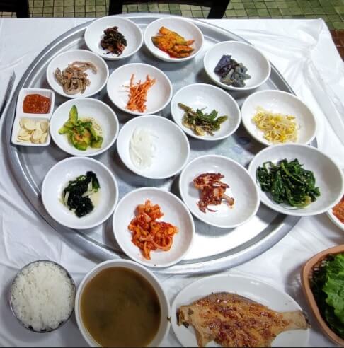 생생정보 할매 밥 됩니까 금남 할매의 머릿고기 백반 과역기사님식당