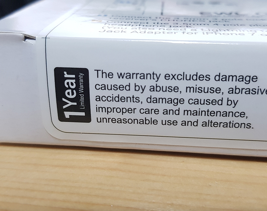 1년보증 문구가 써있다.