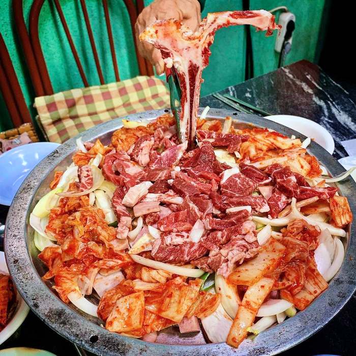 생방송 오늘저녁 여의나루 여의도 수요미식회 햄폭탄 부대찌개 맛집