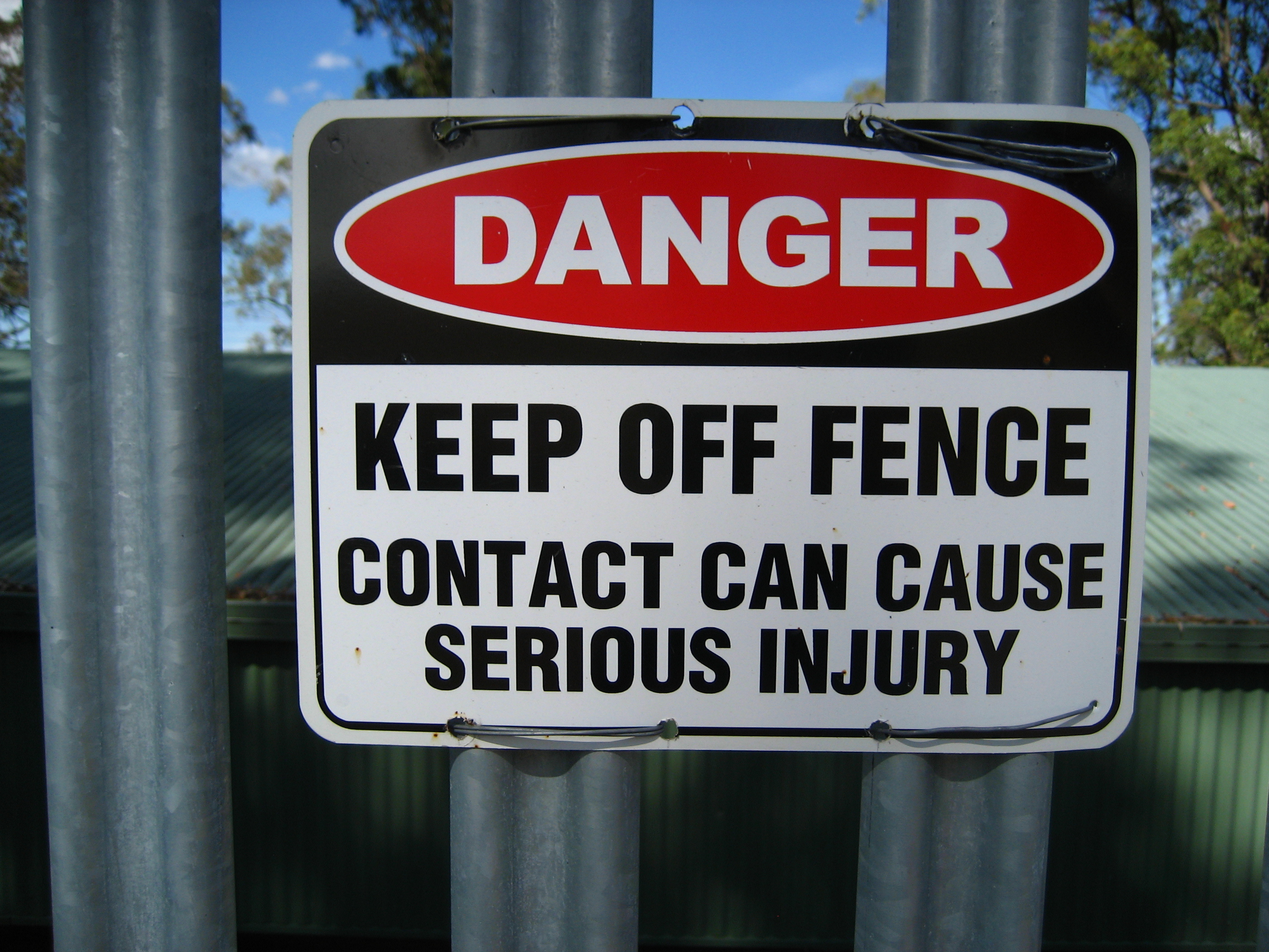 산재위험 표지판 모습