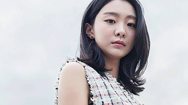 배우-김다미
