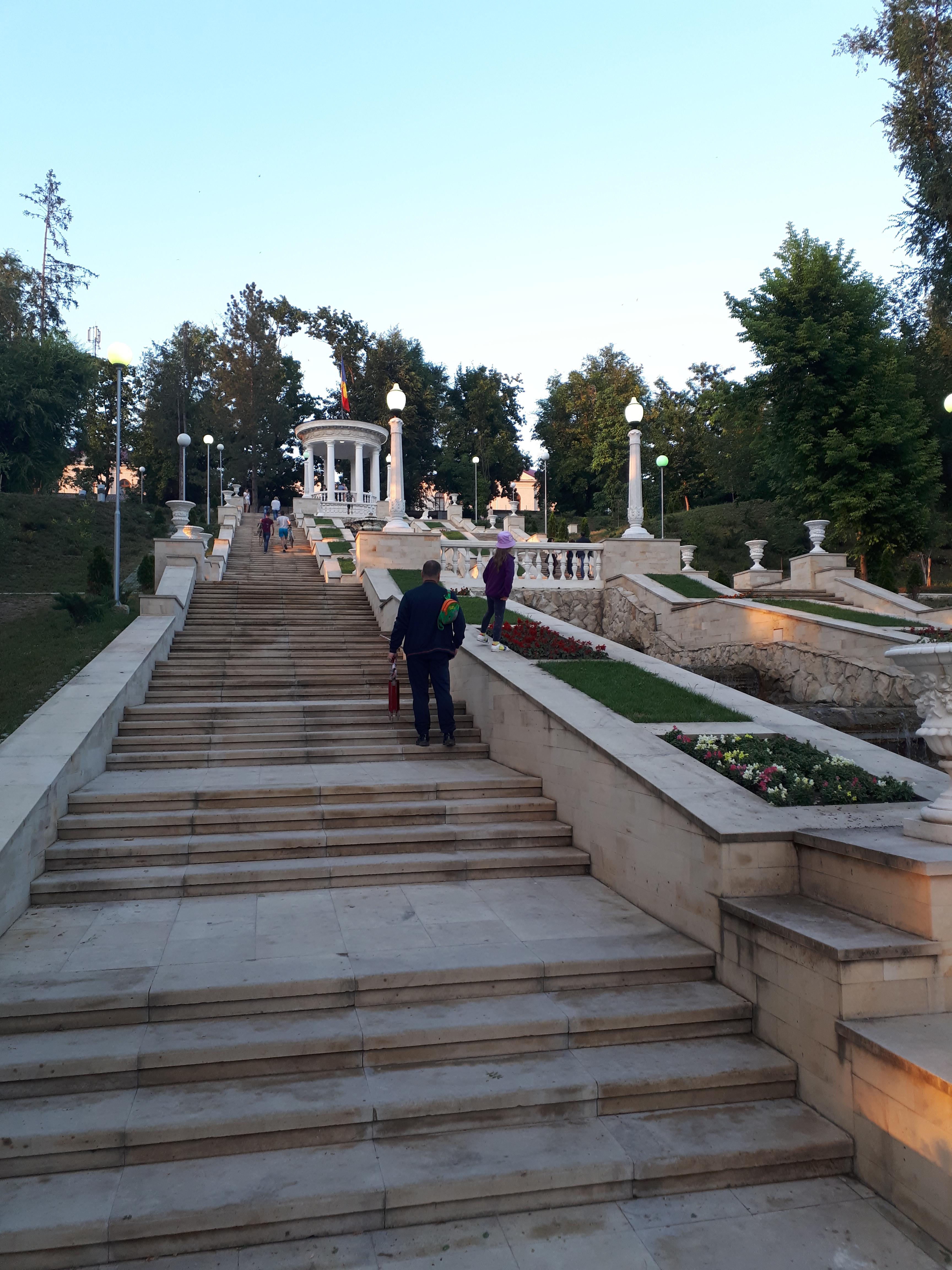 몰도바 키시나우 카스케이드 계단