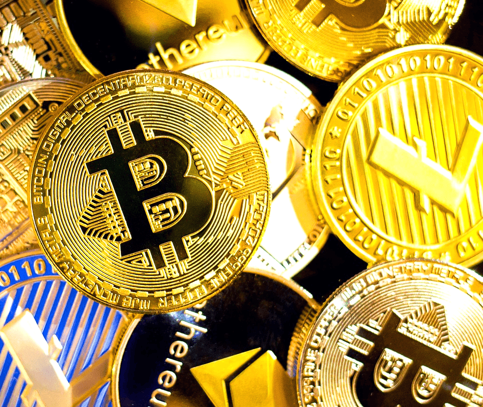 황금색의 동그란 비트코인들이 가득하다. 표면에 B가 적혀있다.