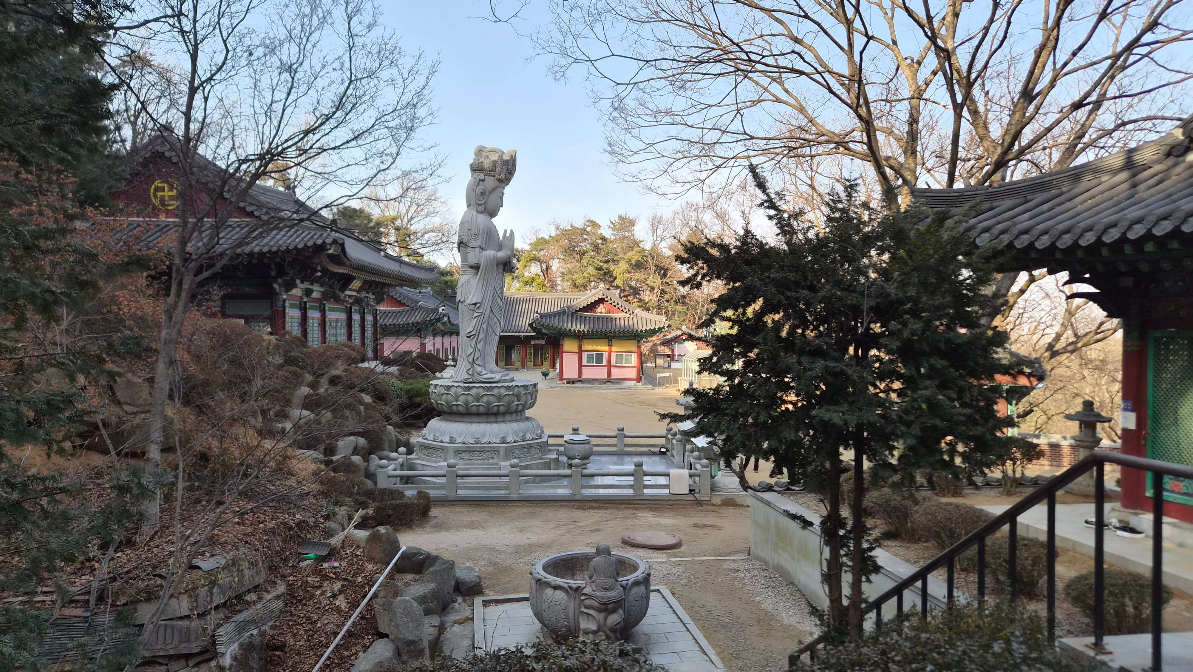 서울 관음사 : 관악산의 기운과 천년의 자비가 머무는 곳