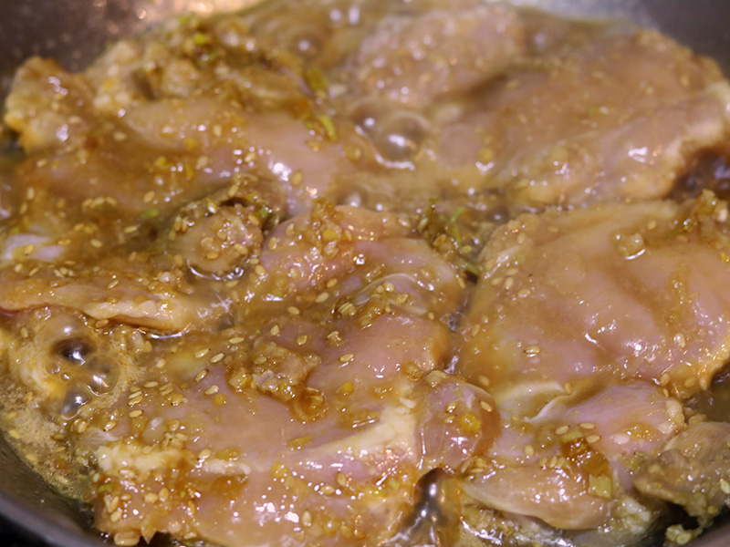 간장 양념 닭갈비 팬에서 굽기