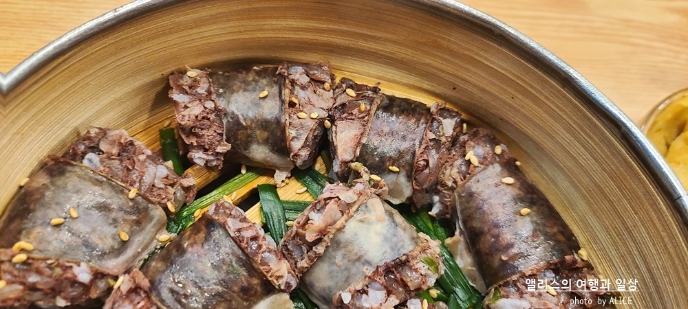 든든하고 깔끔하고 맛있는 순대탕과 꽉찬순대, 남문아바이왕순대탕 회현본점