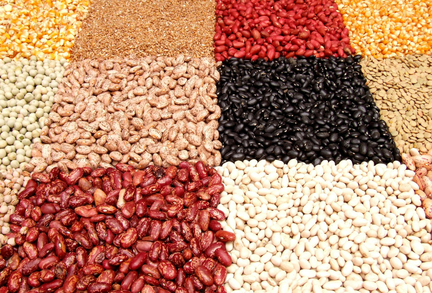 Let&rsquo;s take a look at the rising health benefits of lupini beans(the &ldquo;protein bomb bean&rdquo;, a superfood that&rsquo;s gaining global attention, What it lupini beans(lupin beans), how they compare to chickpeas and lentils, how to cook and eat them, and even their possible side effects)