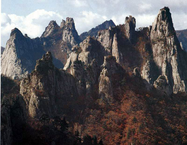 설악산 대표경관(공룡능선 암봉&amp;#44; 통왕성폭포&amp;#44; 대승폭포)