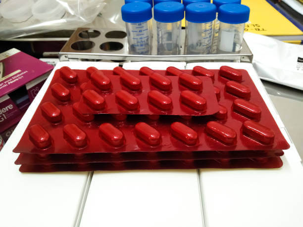 폐에 물이 차는 이유&amp;#44; 폐부종 증상과 원인 치료. 폐부종은 심장이나 호흡기 문제로 인해 폐에 비정상적인 수량의 물이 쌓여 발생하는 질환으로&amp;#44; 호흡곤란과 부종 등 다양한 증상을 유발합니다. 어떤 과정이 있는지 글을 참고해주세요.