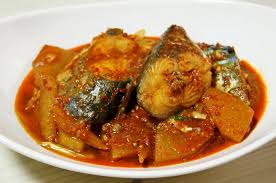 비린내를 없애고 요리한 고등어조림 완성 모습