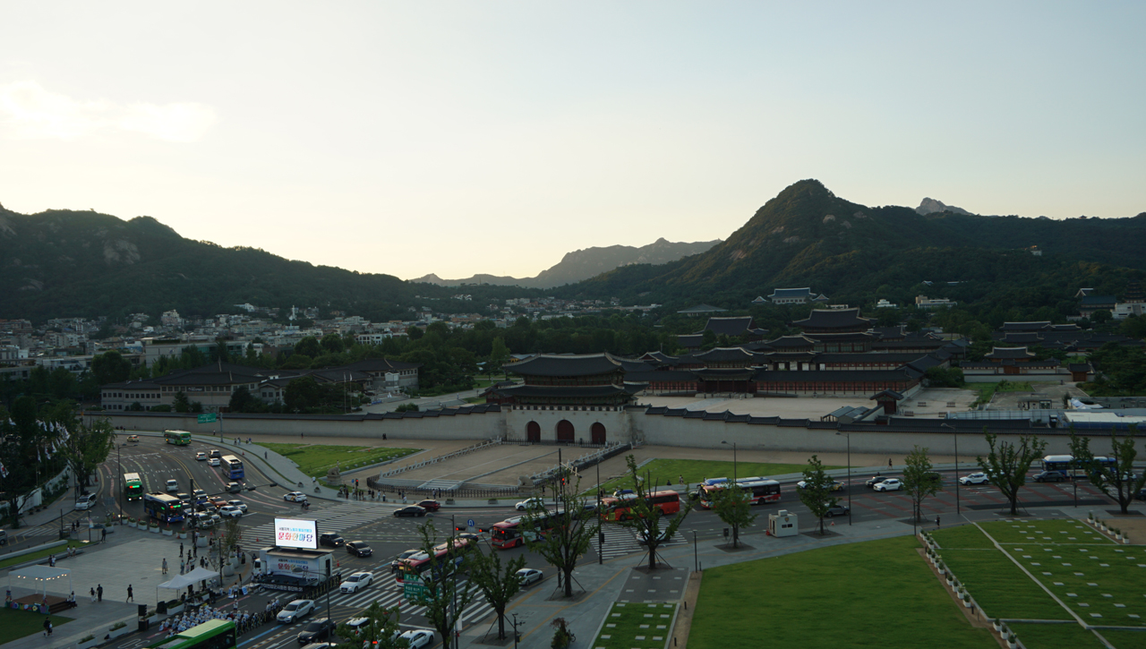 옥상정원에서 만날 수 있는 절경들을 담은 사진이다