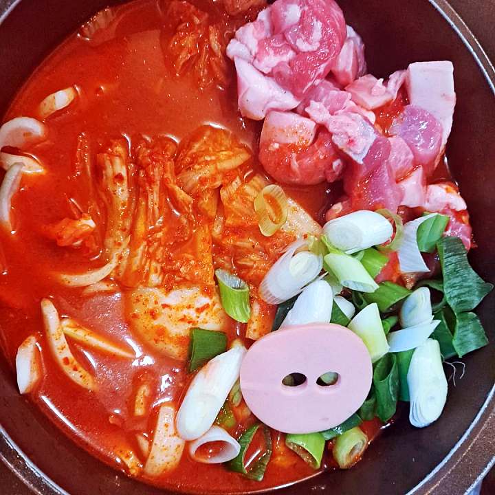 식객 허영만 백반기행 광희 편 짜글이 신중동 핫플 환상 조합 김치 치즈 스파게티 사리 돼지 두루치기 부천 맛집 소개