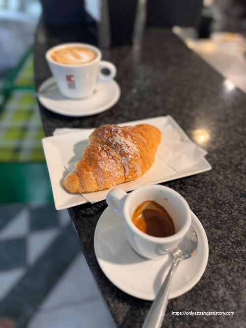 휴게소에서 먹은 에스프레소