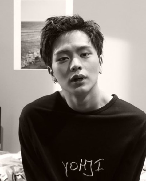 가수 겸 배우 육성재 키 나이 몸무게 혈액형 소속사 영화 드라마 MBTI