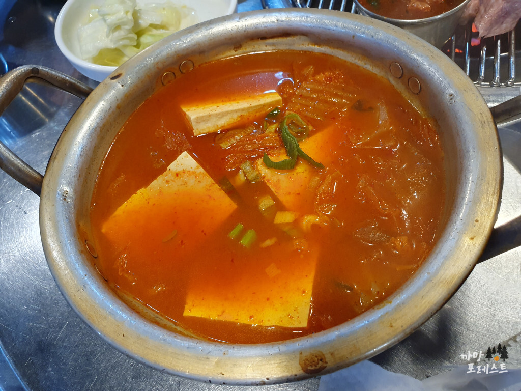 제주 돈사돈 김치찌개