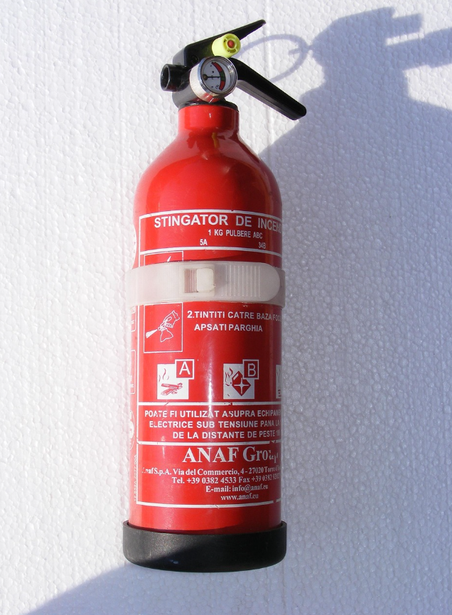 🔥불 끈 사람에게 소화기 값을? : 진짜로 배상 책임이 있는걸까?