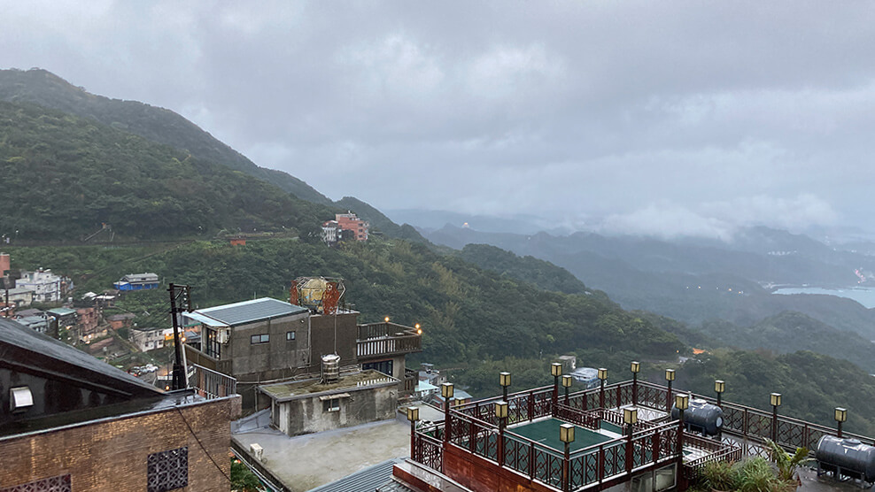 아메이 찻집에서 내려다본 지우펀 풍경