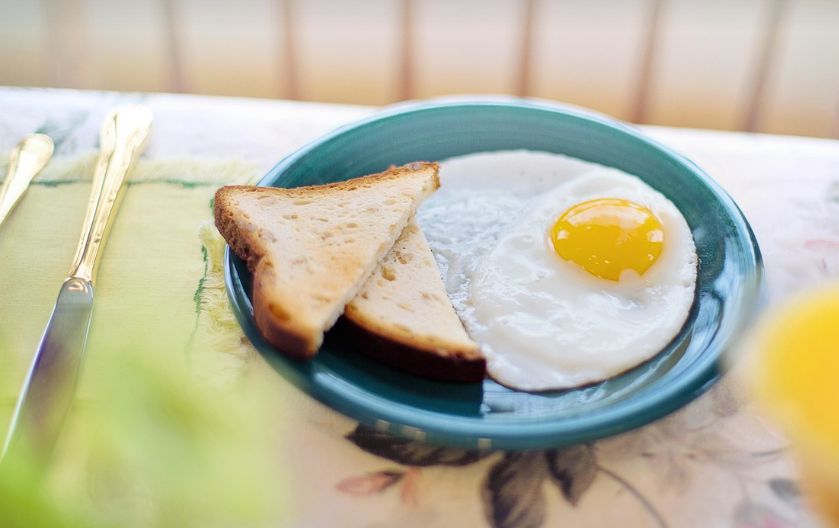 아침식사의 모습