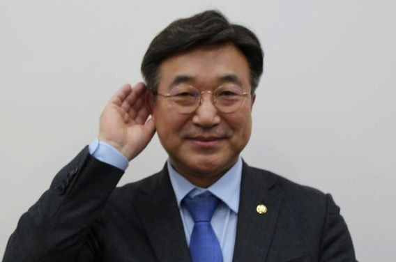 윤호중 국회의원 정치 입문