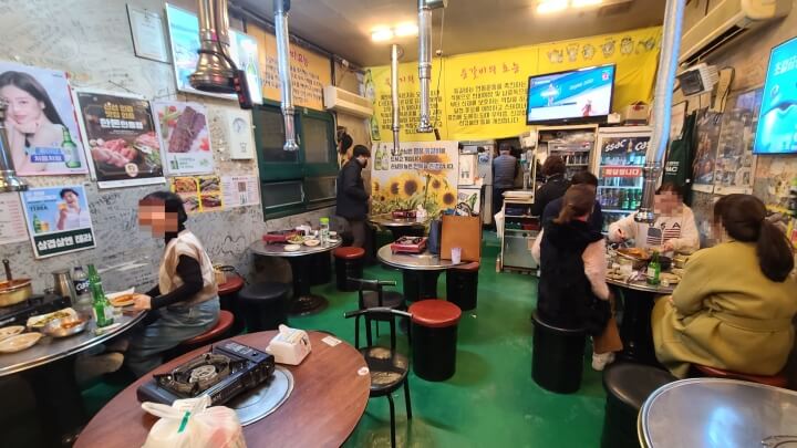 블랙돈-등갈비찜-내부-2