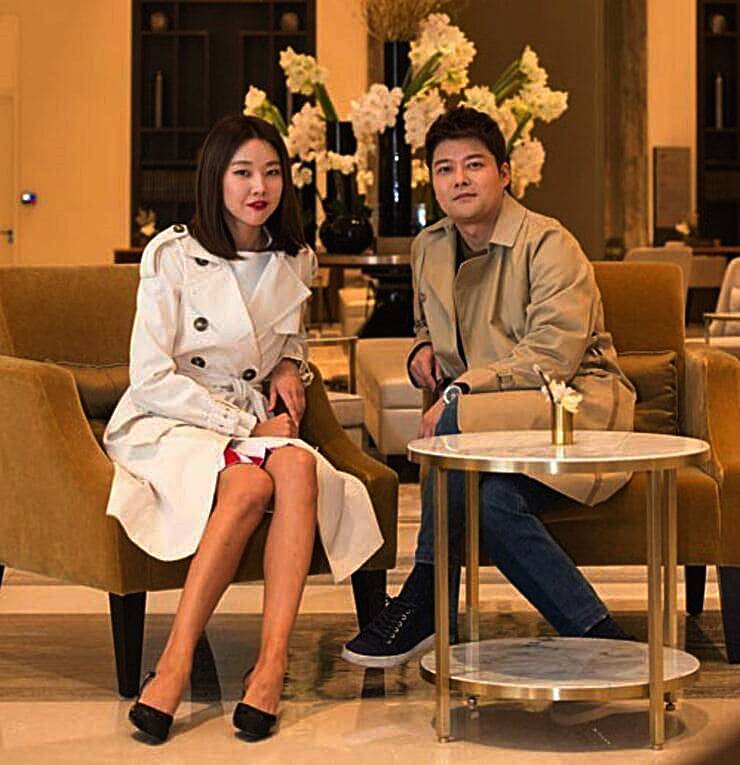 방송인-전현무-모델-한혜진