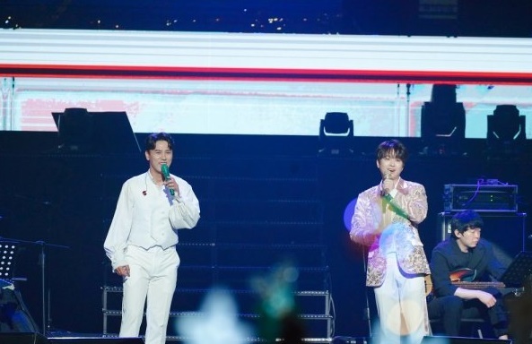 장민호·이찬원 '민원만족 콘서트'