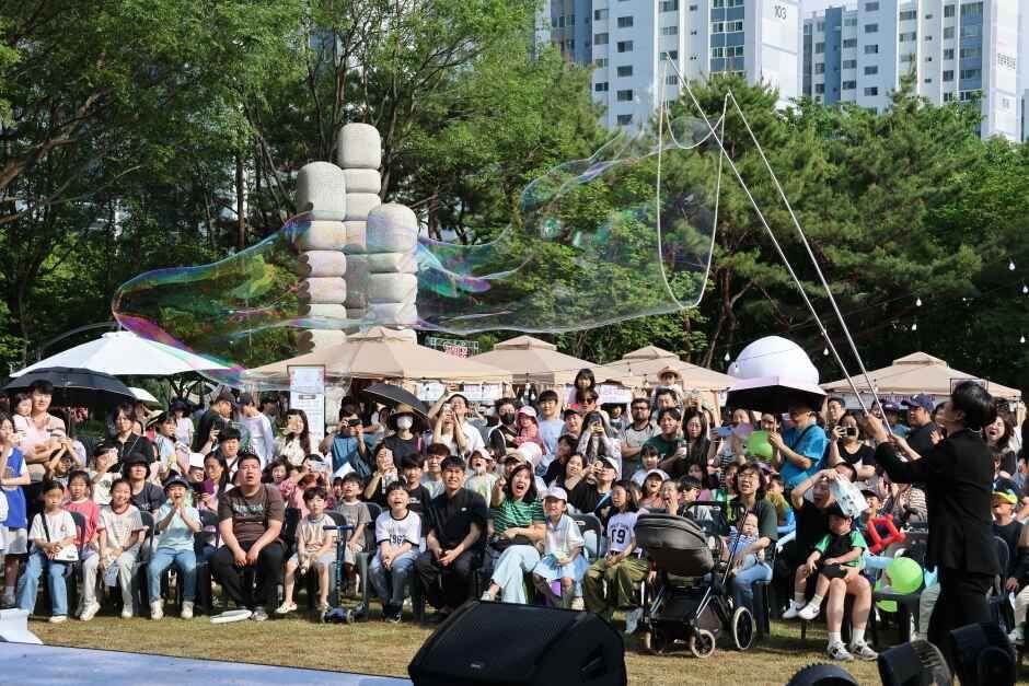 장미꽃 필(Feel) 무렵