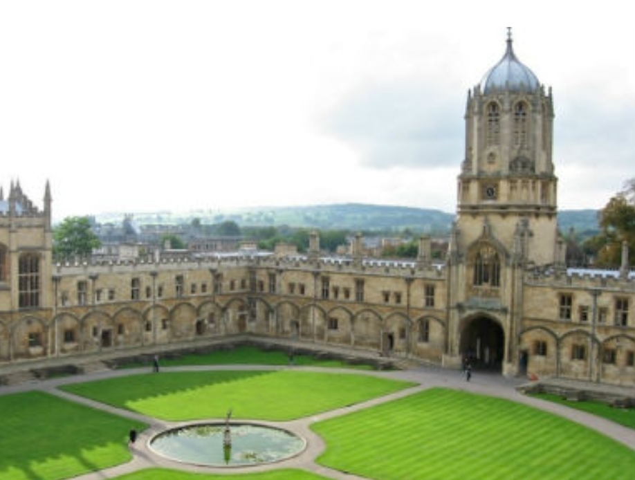 옥스퍼드 대학교 캠퍼스 중 일부 사진