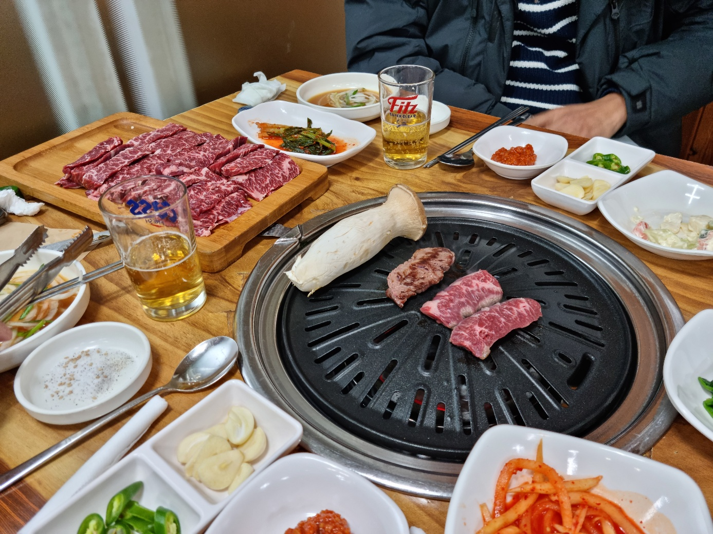 소고기 굽는_사진