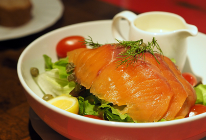 짭조름한 훈제 연어의 진실! 맛은 있지만 이것만은 꼭 확인하세요!