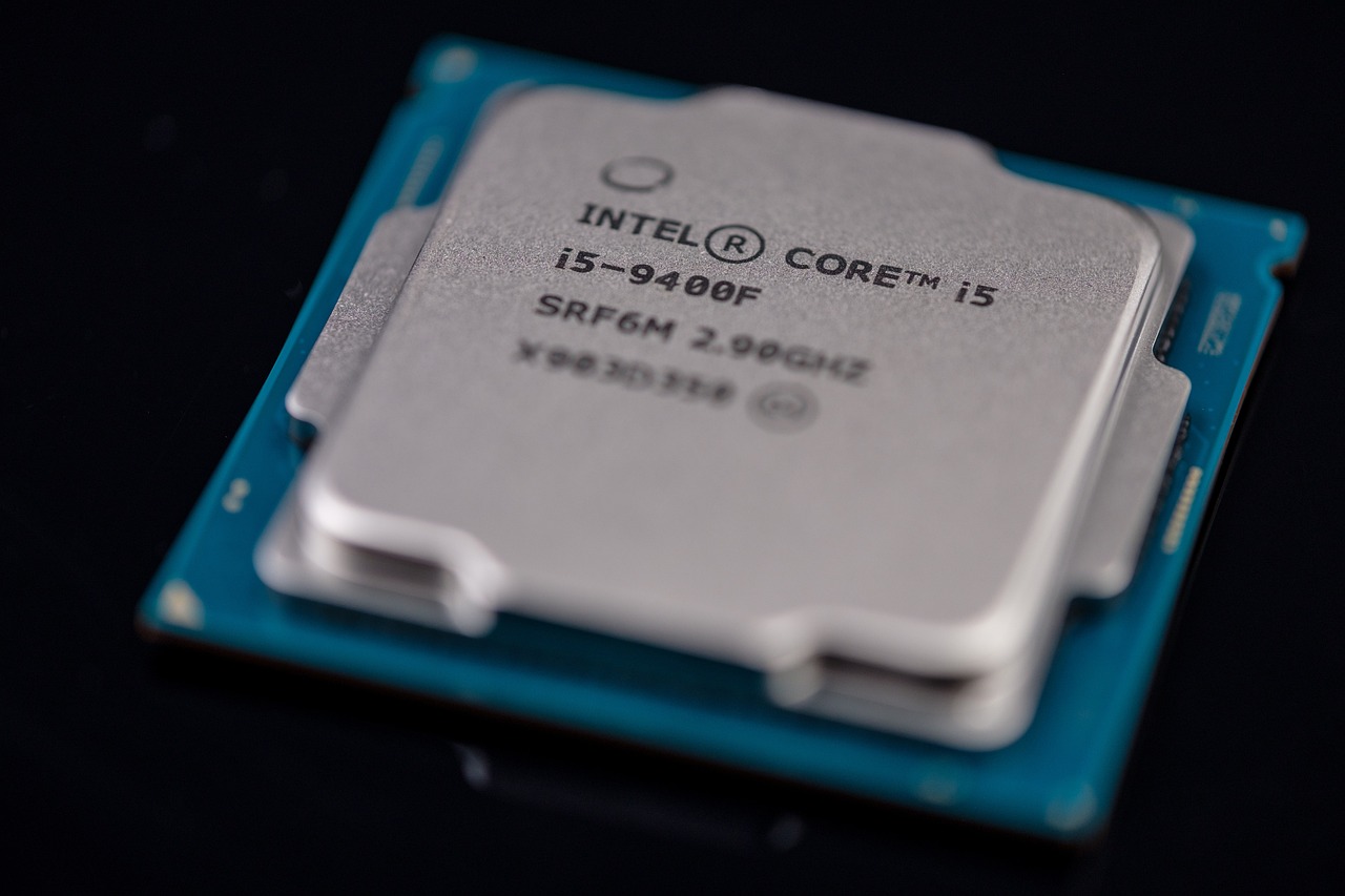 인텔 CPU 프로세서 칩 사진