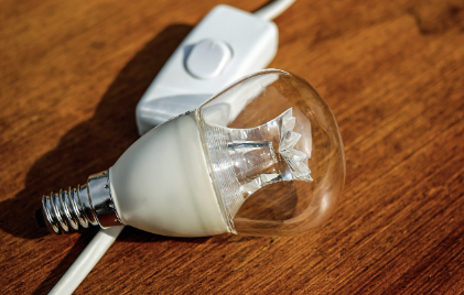 전기세 아끼는 생활 습관 – 대기 전력 차단, 가전 사용 시간 조절 등 실험 결과 비교