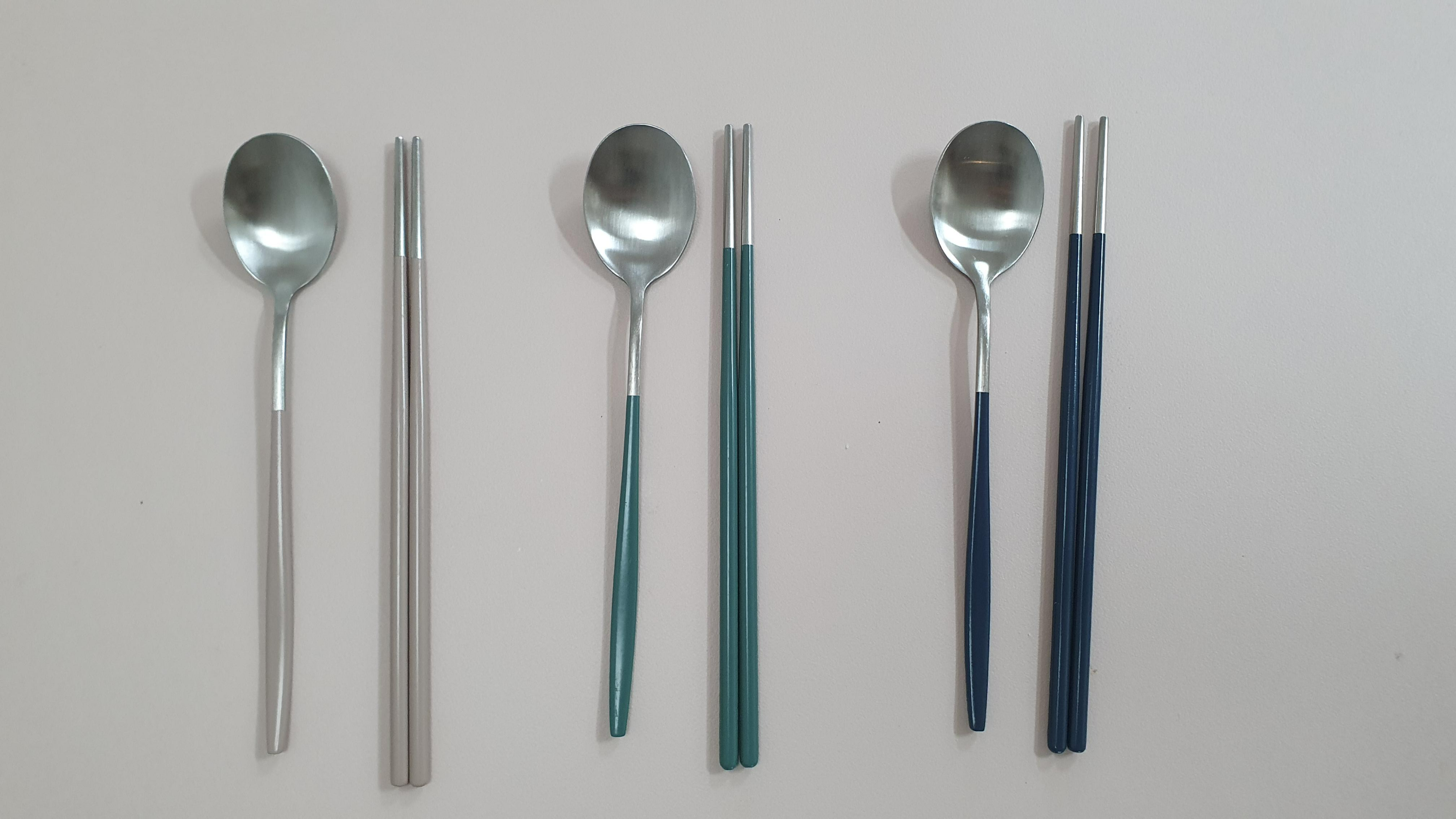 스푼-젓가락-아이보리-그린-네이비-색상