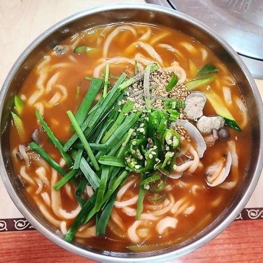 오늘N 속초 홍게 장칼국수 맛집(오늘은 국수 먹는 날)