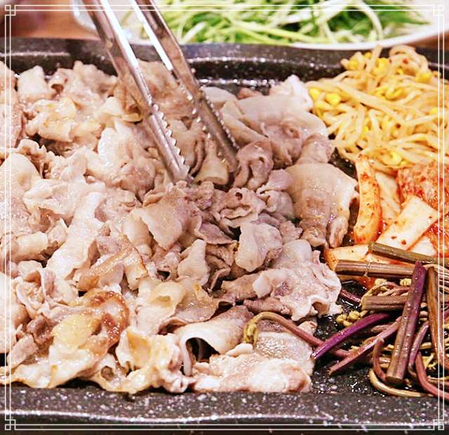 픽업 트렌드 스페셜 부산 서면 다양한 채소를 푸짐하게 대패 삼겹살 맛집