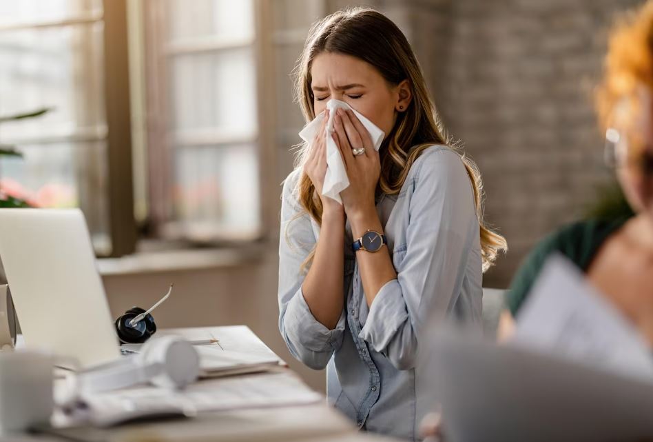 꽃가루 알레르기로 인한 콧물