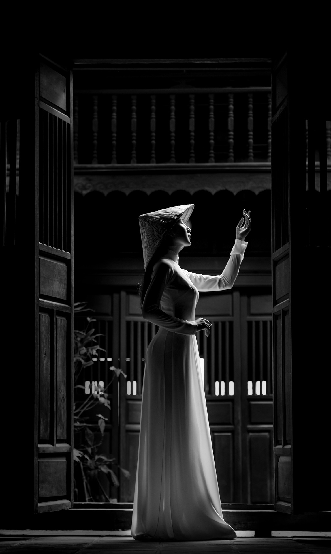 베트남 전통 옷을 입은 여자