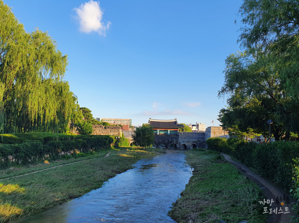 방화수류정 화홍문