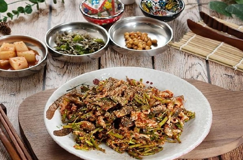 복껍질무침 한 상 차림