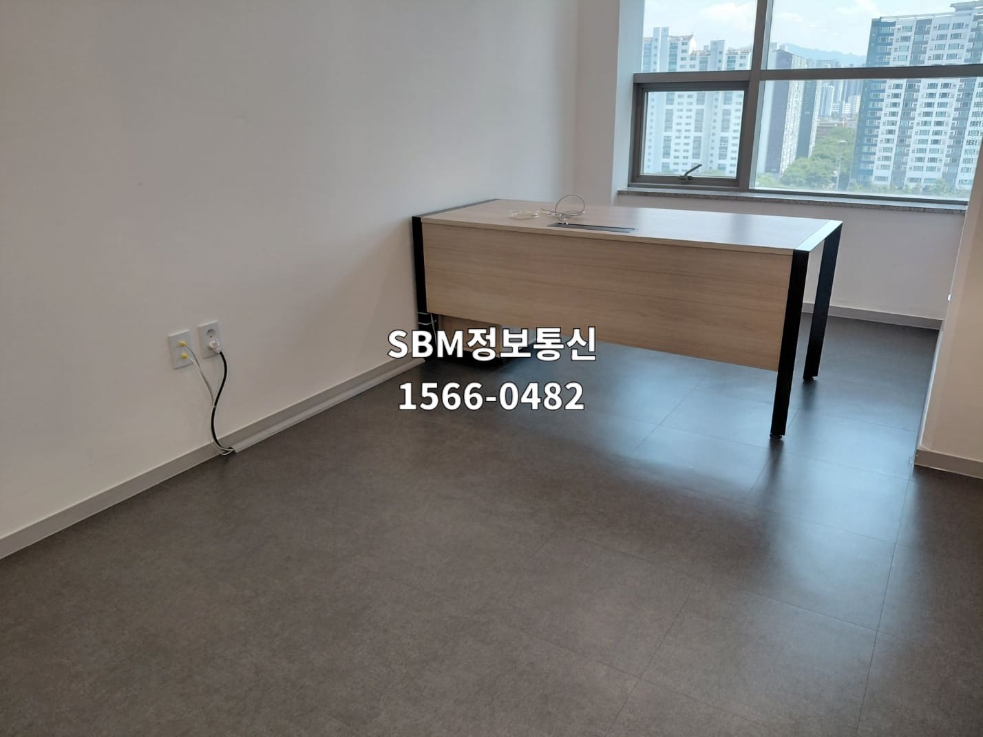 [현장 팩트 2] 대표님 자리 랜선 연결