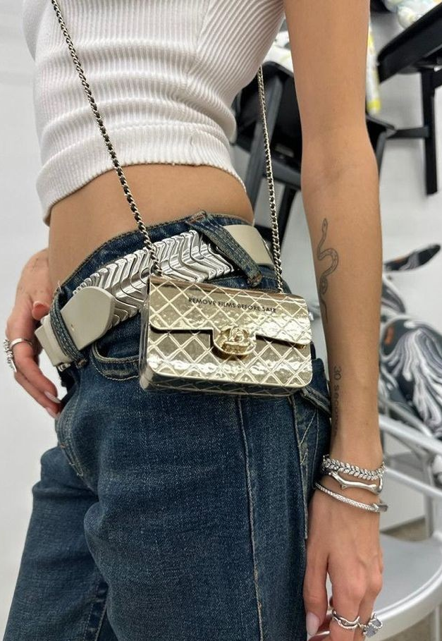 샤넬 미니미니미니백! 작지만 강렬한 존재감