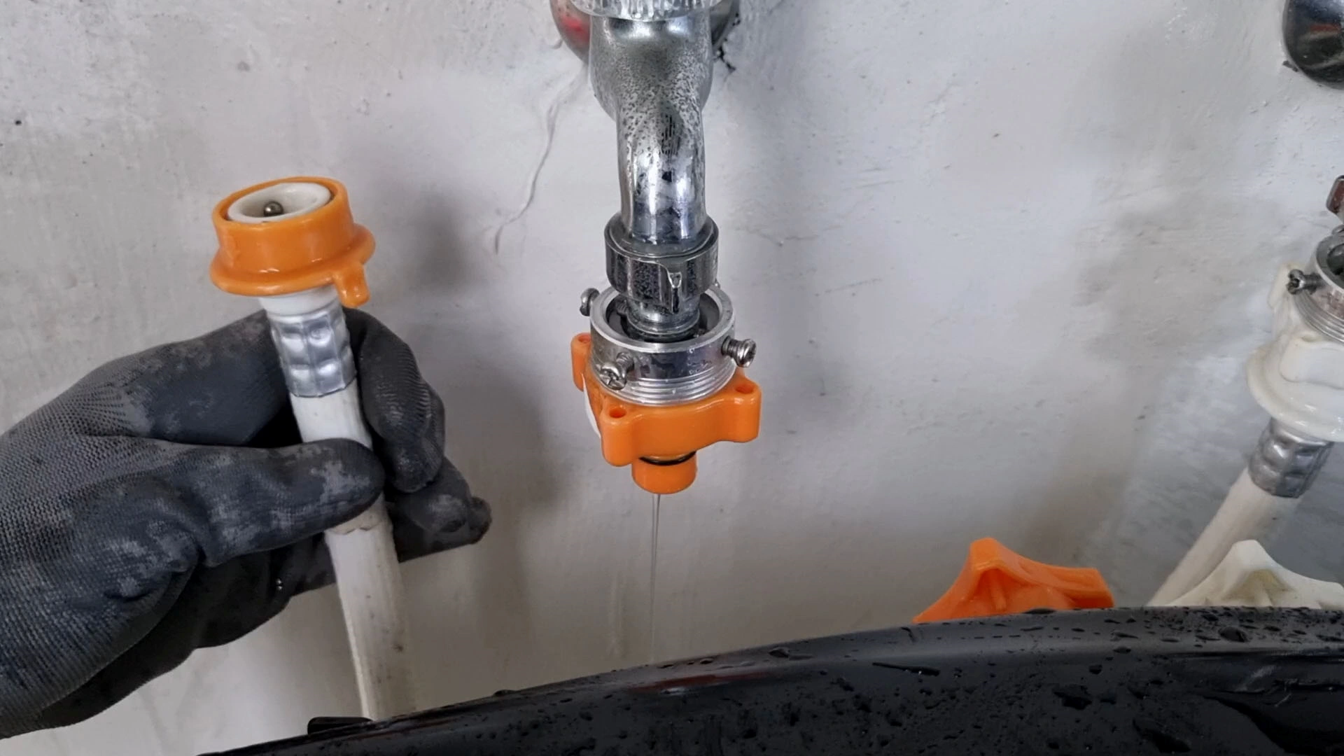 세탁기 호스 분리 모습