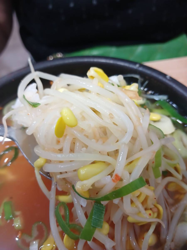 현대옥 콩나물국밥 한숟가락