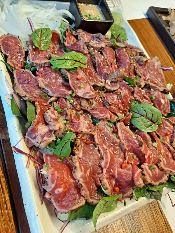 뷰66 채끝등심 샐러드