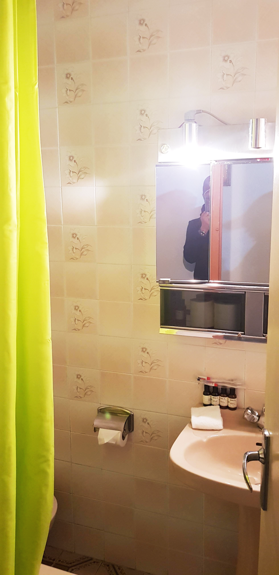 스페인 바르셀로나 에어비엔비 화장실